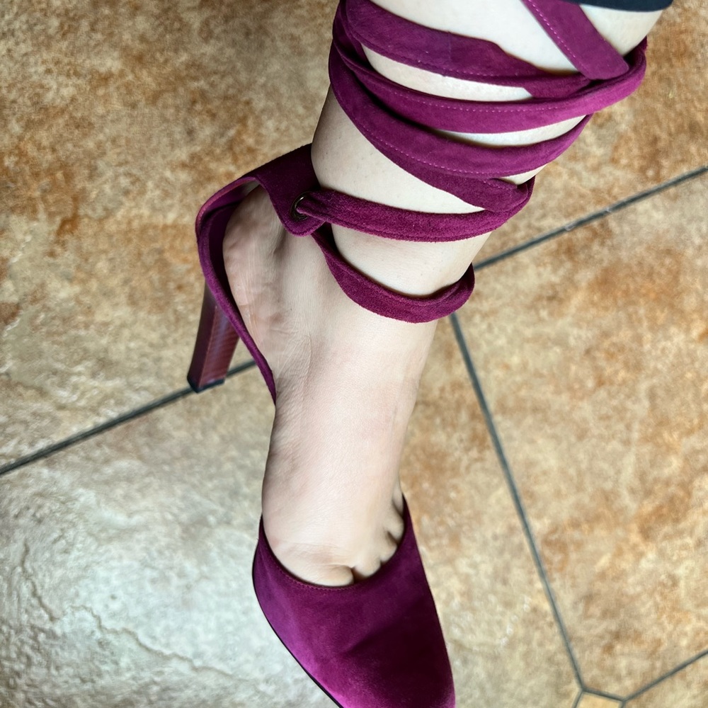 authentic Gucci suede lace up heel.